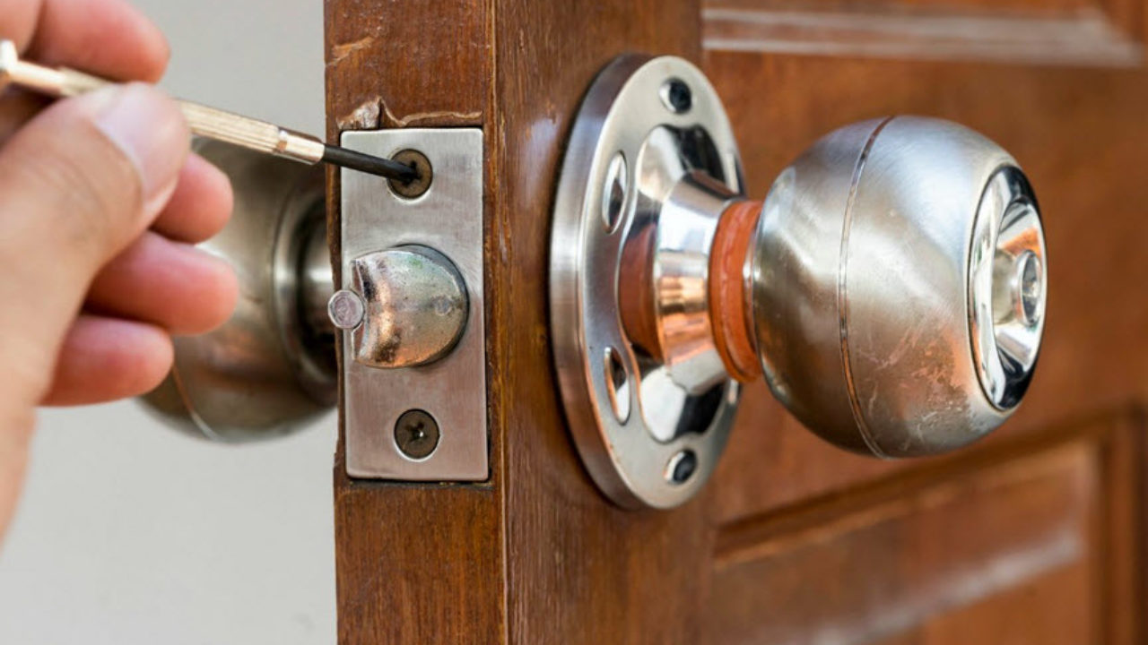 6 Locksmith Tips for Home Security post thumbnail image